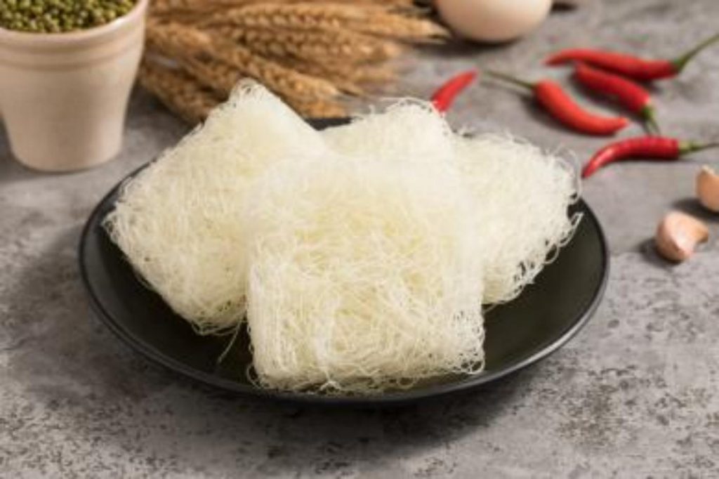 Silver silk rice noodles