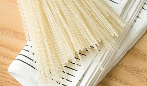 The Production Process of Custom Vermicelli Noodles: From Raw Materials to Finished Product